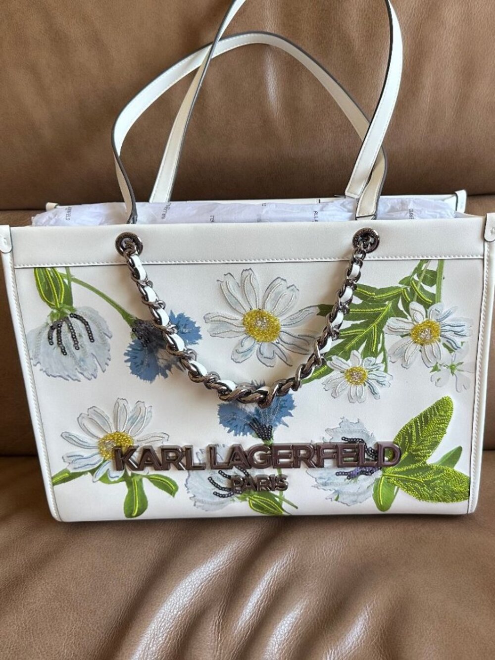 NWT $428 Karl Lagerfeld Paris Savoie White/Multi Large Tote Bag